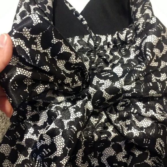 Ruby Rox mini dress with back bow - Picture 4 of 4